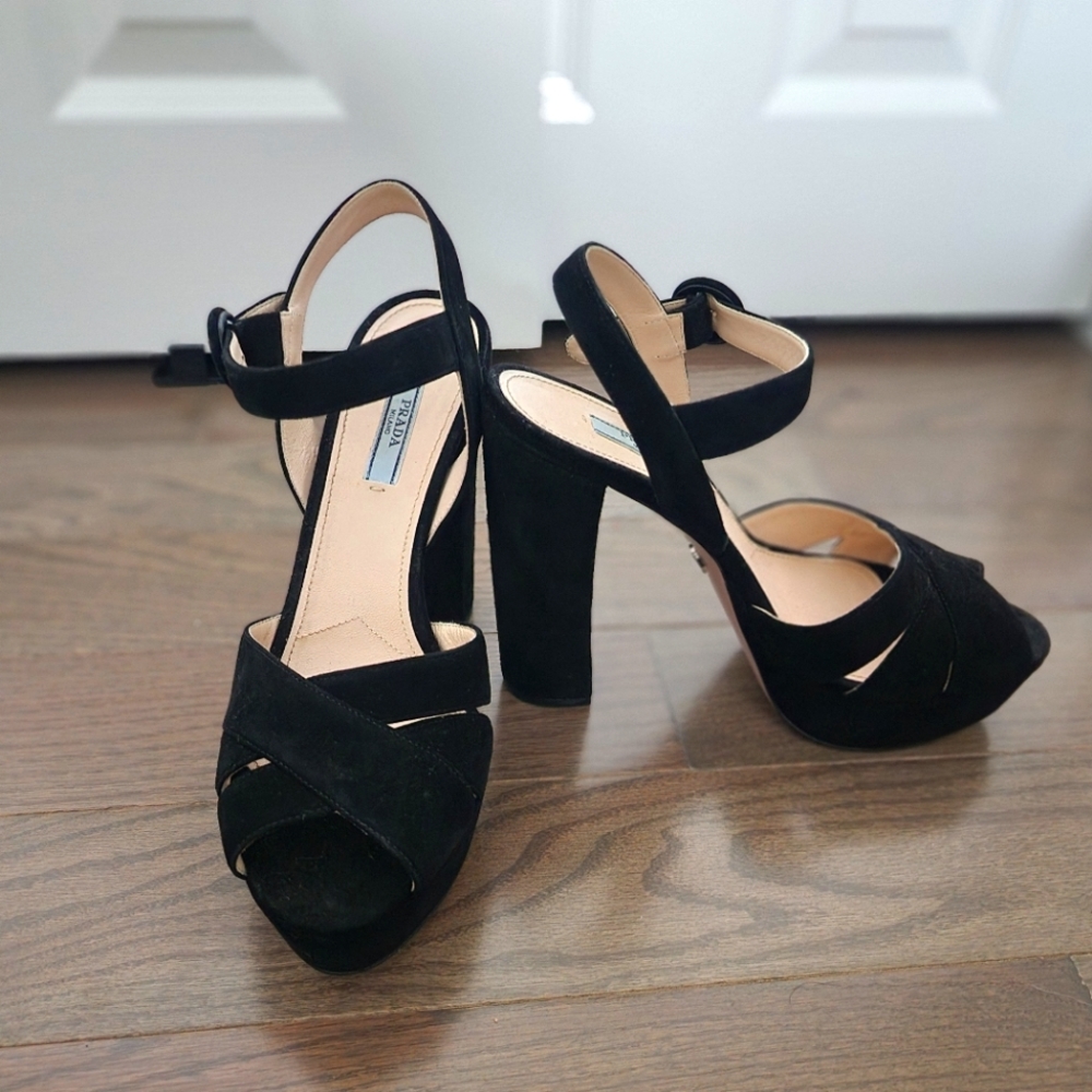 Prada Black Suede Peep Toe Platform Block Heels 38.5